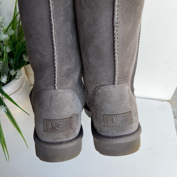 UGG🔴Classic short II winter boots grey 8 - Picture 3 of 12